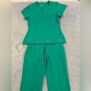 Scrubs: Grey’s Anatomy too/bottom set in teal/green (large)